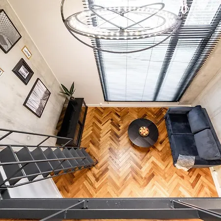 Dream - Modern Centre Lofts With Self Check-in شقة